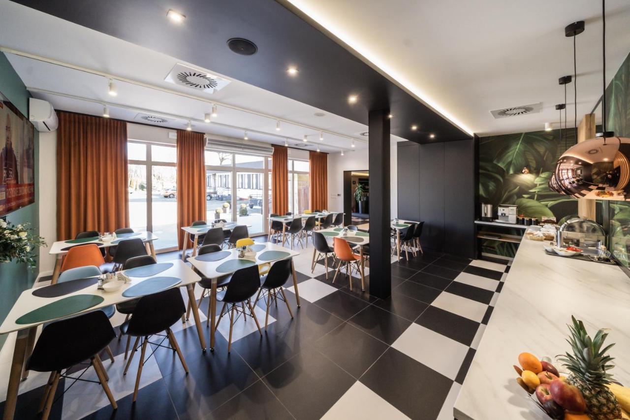Kelman Inn Global Нова-Суль Экстерьер фото